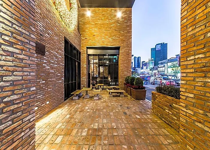 Hotel The Artist Dongdaemun 2*